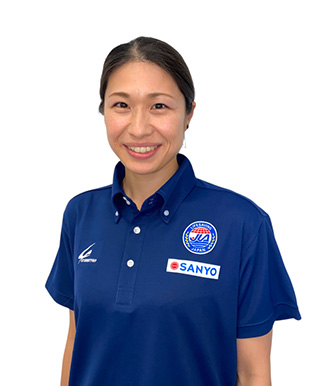 小西　由紀